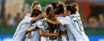 EL SELECCIONADO FEMENINO  ARGENTINO DE FUTBOL SE CLASIFICO PARA EL MUNDIAL.-