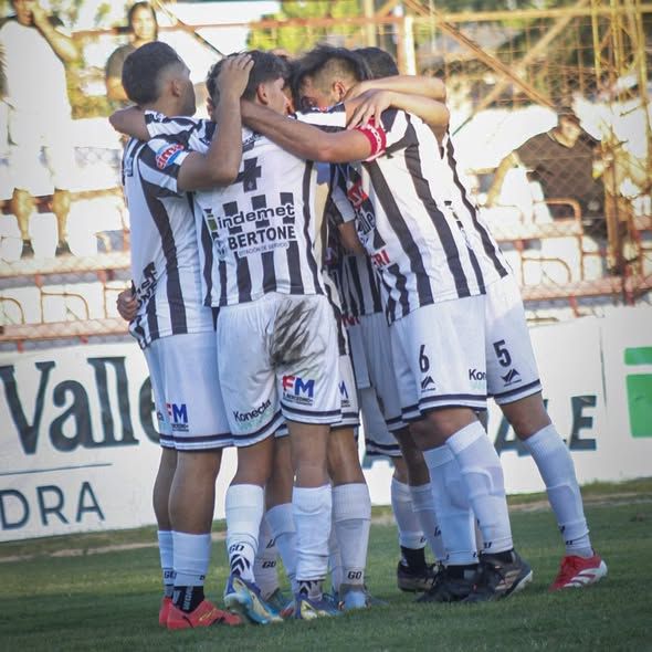 PRIMERA "C" GANO CLUB MERCEDES.-