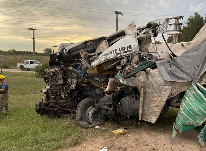 TRAGICO CHOQUE EN RUTA 41 CON UN FALLECIDO.-
