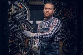 29 DE MAYO, DIA DEL BICICLETERO.-