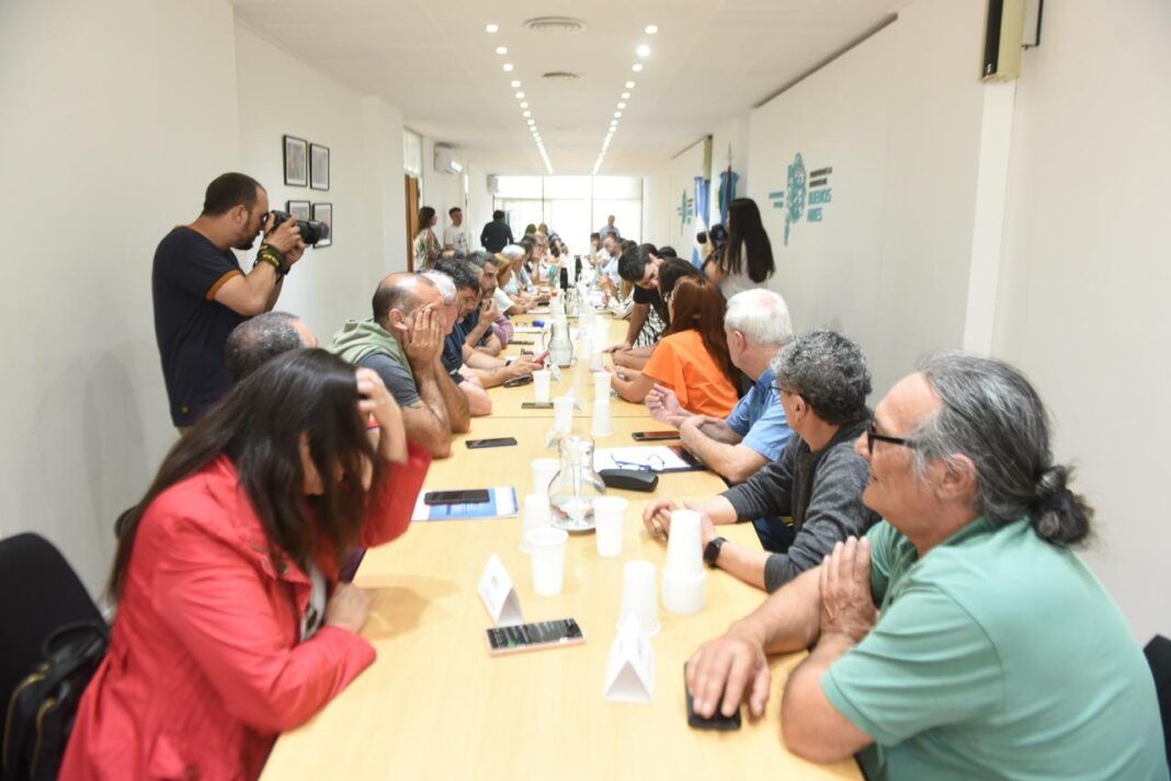 TAMPOCO HUBO OFERTA SALARIAL PARA LOS DOCENTES BONAERENSES.-