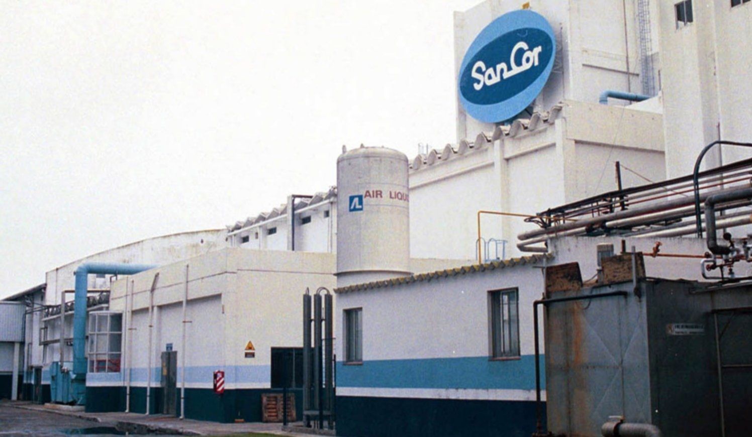SALE A LICITACION LA FIRMA SAN COR.-