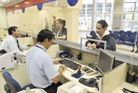 AUMENTO PARA LOS EMPLEADOS BANCARIOS.-