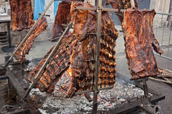 DIA NACIONAL DEL ASADO.-