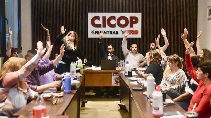 lLOS PROFESIONALES DE LA SLAUD ACEPTARON EL AUMENTO SALARIAL.-
